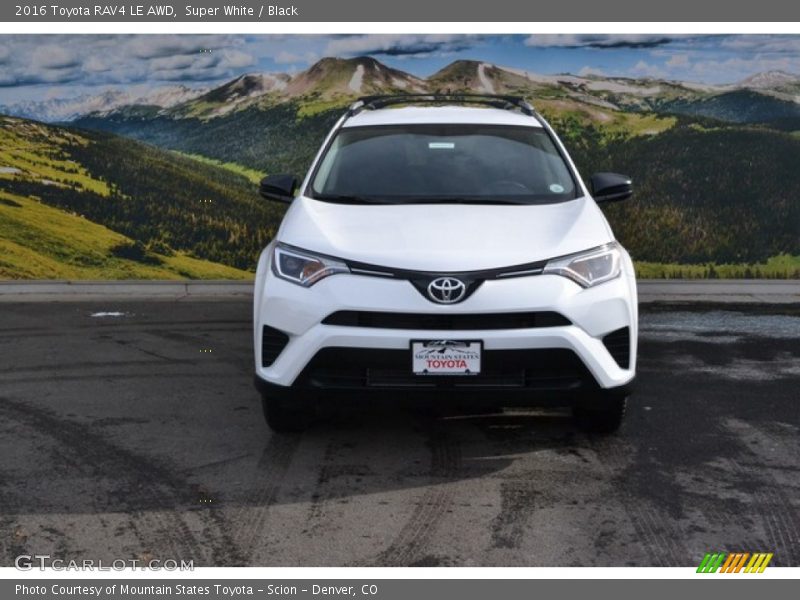 Super White / Black 2016 Toyota RAV4 LE AWD