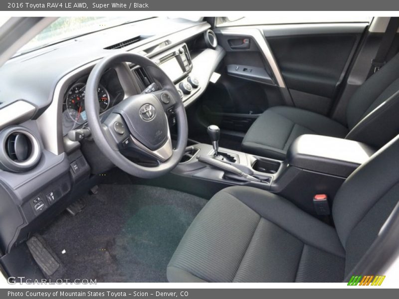 Super White / Black 2016 Toyota RAV4 LE AWD