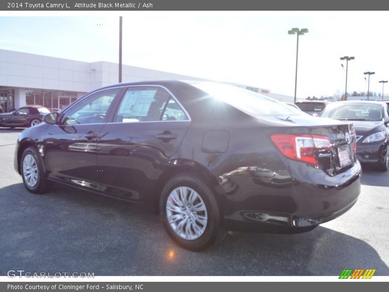 Attitude Black Metallic / Ash 2014 Toyota Camry L