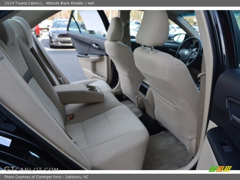 Attitude Black Metallic / Ash 2014 Toyota Camry L