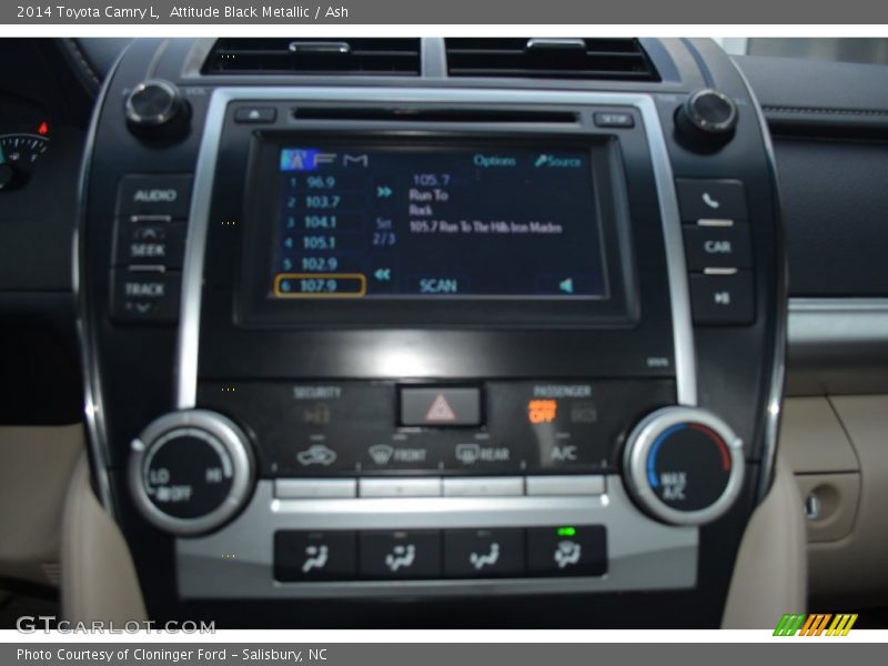 Attitude Black Metallic / Ash 2014 Toyota Camry L