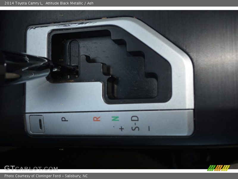 Attitude Black Metallic / Ash 2014 Toyota Camry L