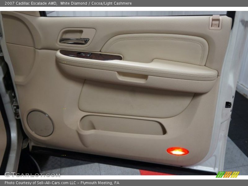 White Diamond / Cocoa/Light Cashmere 2007 Cadillac Escalade AWD