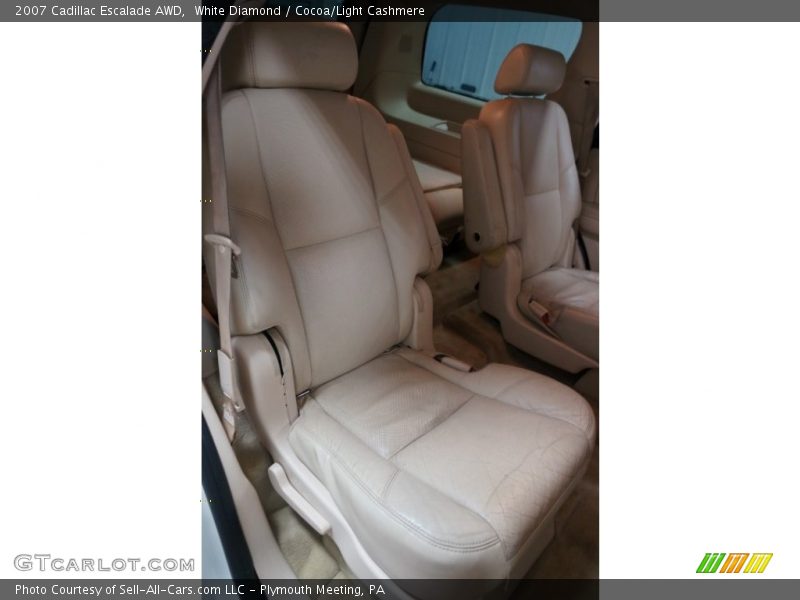 White Diamond / Cocoa/Light Cashmere 2007 Cadillac Escalade AWD