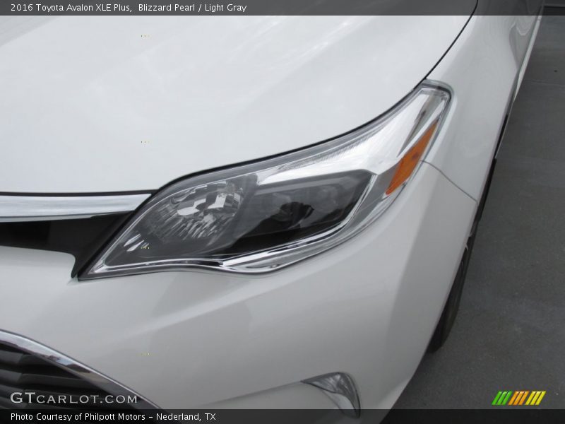 Blizzard Pearl / Light Gray 2016 Toyota Avalon XLE Plus