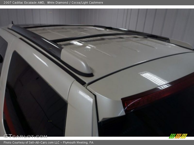White Diamond / Cocoa/Light Cashmere 2007 Cadillac Escalade AWD