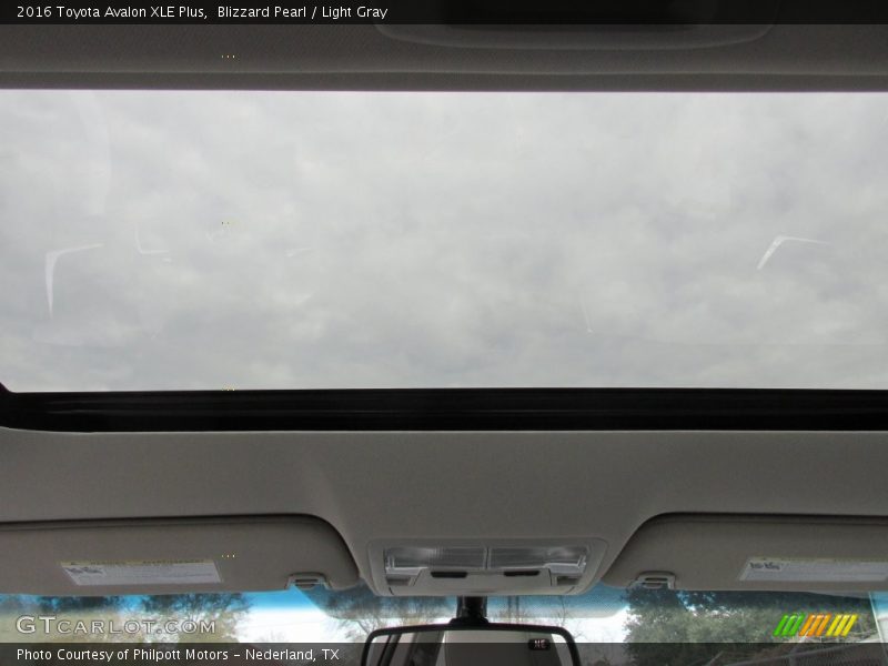 Blizzard Pearl / Light Gray 2016 Toyota Avalon XLE Plus