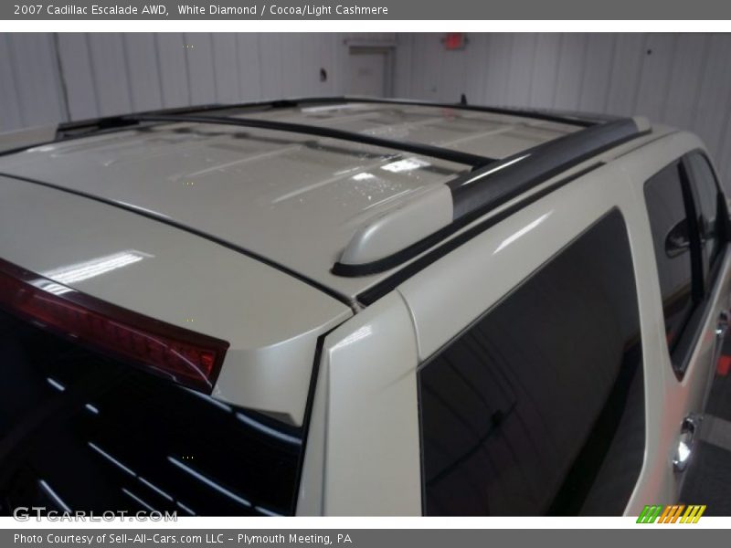 White Diamond / Cocoa/Light Cashmere 2007 Cadillac Escalade AWD