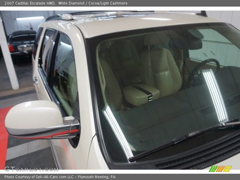 White Diamond / Cocoa/Light Cashmere 2007 Cadillac Escalade AWD