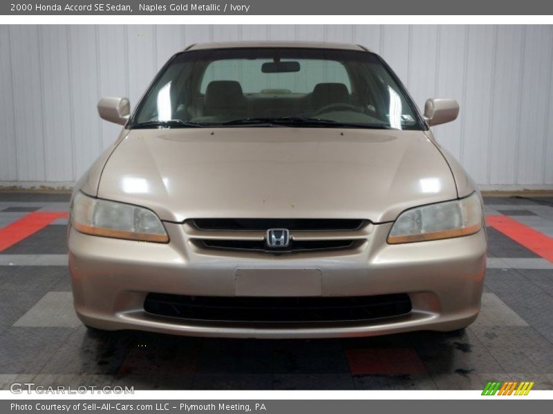 Naples Gold Metallic / Ivory 2000 Honda Accord SE Sedan