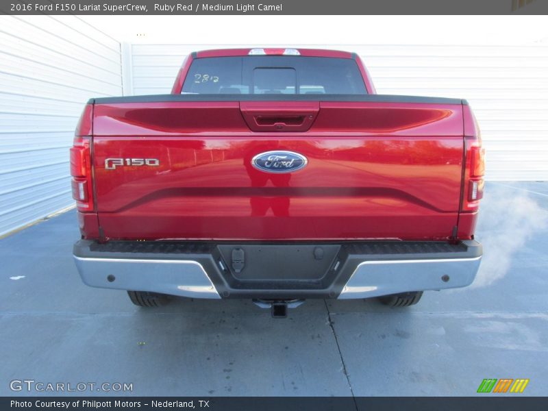 Ruby Red / Medium Light Camel 2016 Ford F150 Lariat SuperCrew