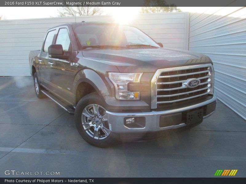 Magnetic / Medium Earth Gray 2016 Ford F150 XLT SuperCrew