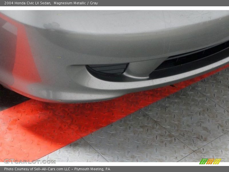 Magnesium Metallic / Gray 2004 Honda Civic LX Sedan