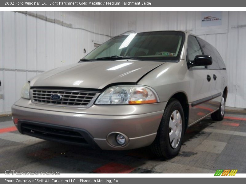 Light Parchment Gold Metallic / Medium Parchment Beige 2002 Ford Windstar LX