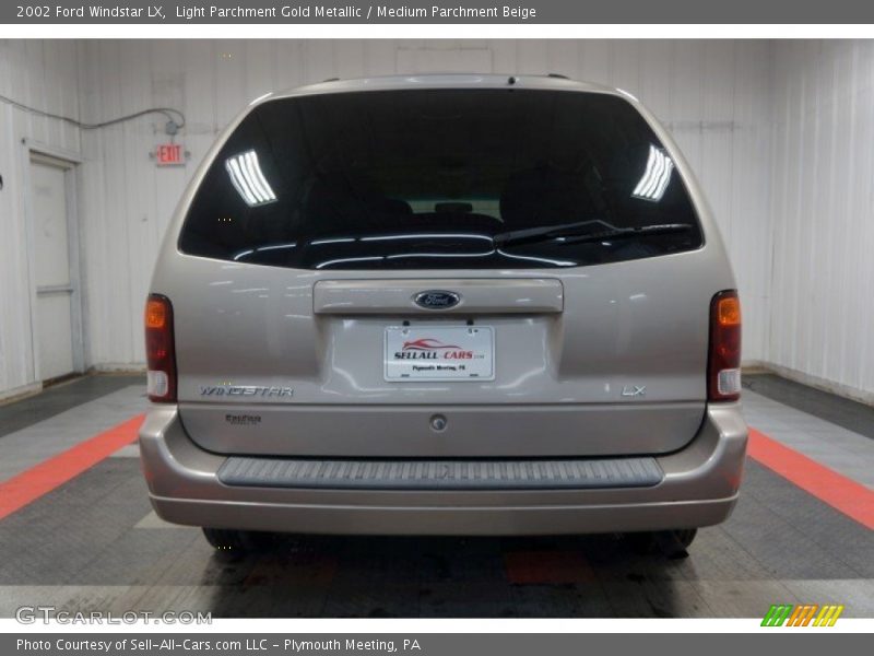 Light Parchment Gold Metallic / Medium Parchment Beige 2002 Ford Windstar LX