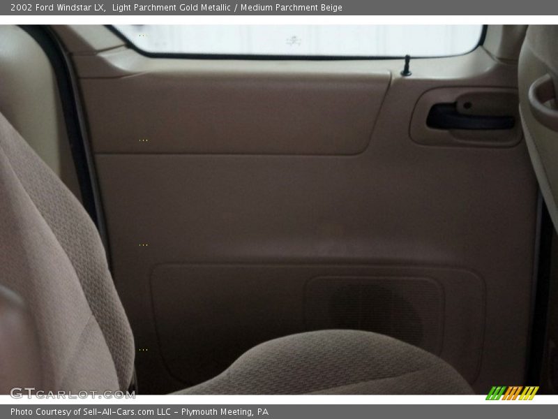 Light Parchment Gold Metallic / Medium Parchment Beige 2002 Ford Windstar LX