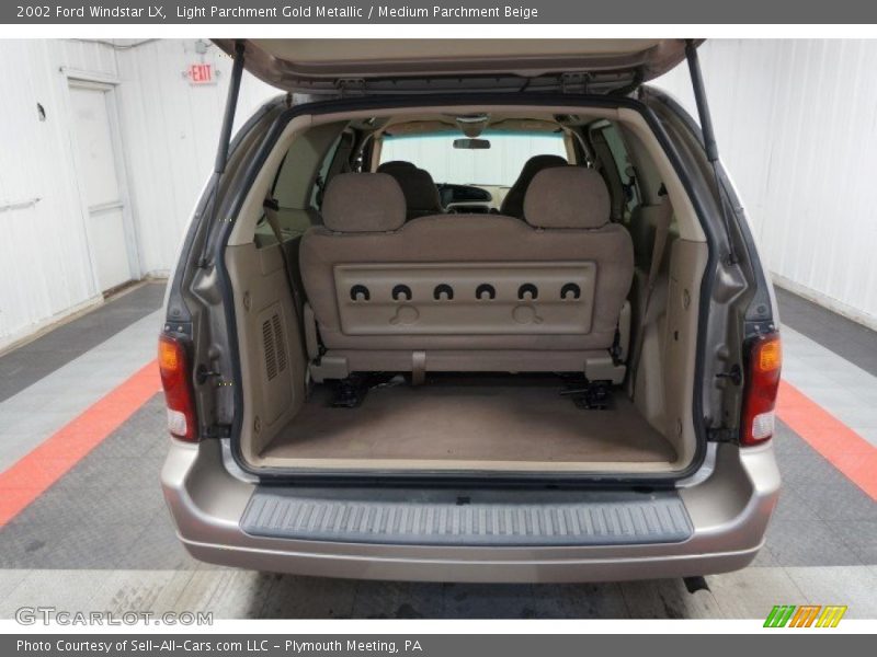 Light Parchment Gold Metallic / Medium Parchment Beige 2002 Ford Windstar LX