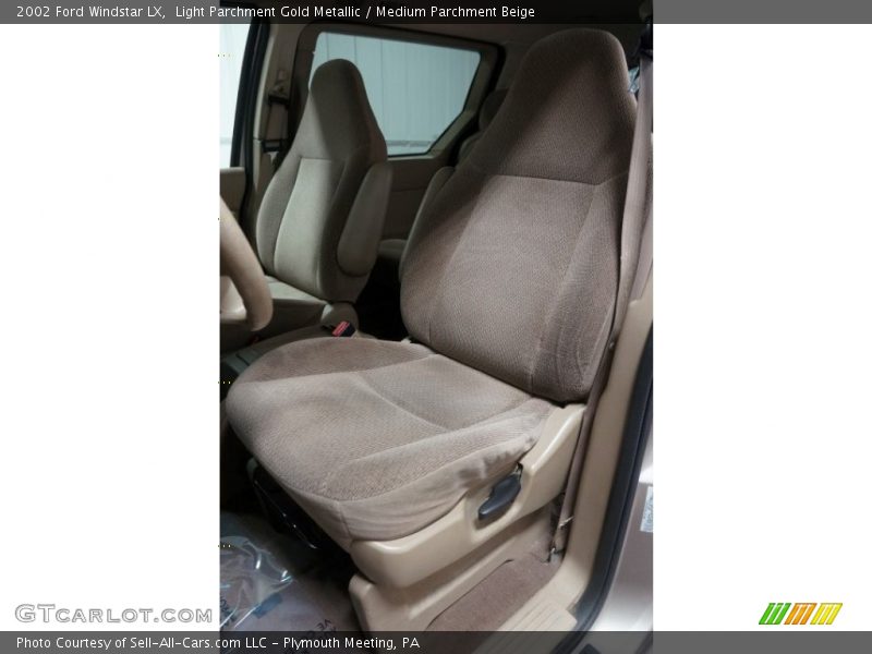 Light Parchment Gold Metallic / Medium Parchment Beige 2002 Ford Windstar LX