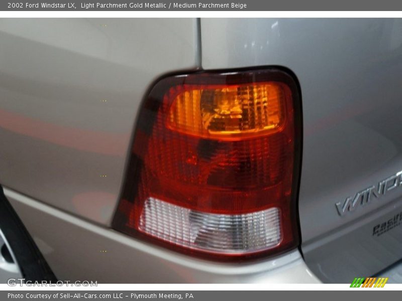 Light Parchment Gold Metallic / Medium Parchment Beige 2002 Ford Windstar LX