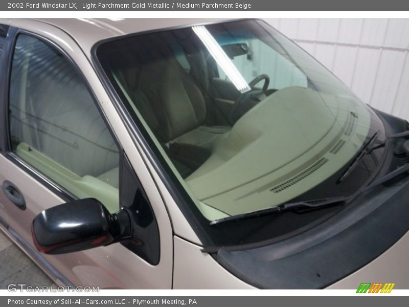 Light Parchment Gold Metallic / Medium Parchment Beige 2002 Ford Windstar LX