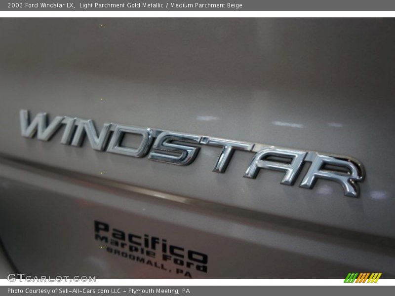 Light Parchment Gold Metallic / Medium Parchment Beige 2002 Ford Windstar LX