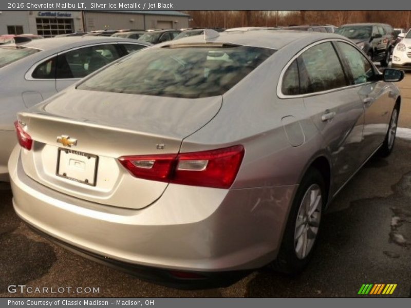Silver Ice Metallic / Jet Black 2016 Chevrolet Malibu LT