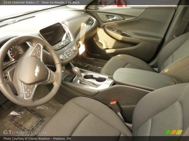 Silver Ice Metallic / Jet Black 2016 Chevrolet Malibu LT
