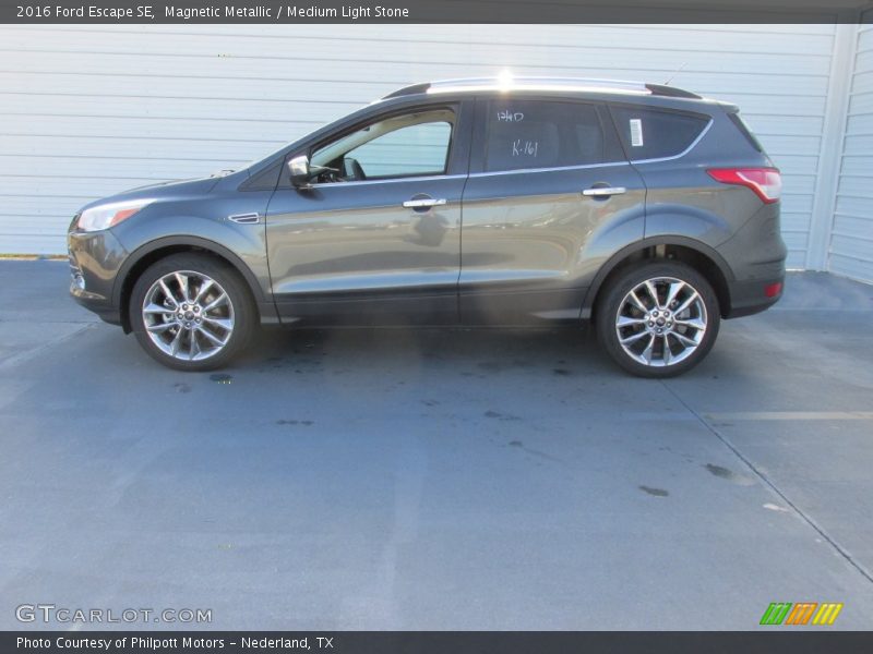 Magnetic Metallic / Medium Light Stone 2016 Ford Escape SE