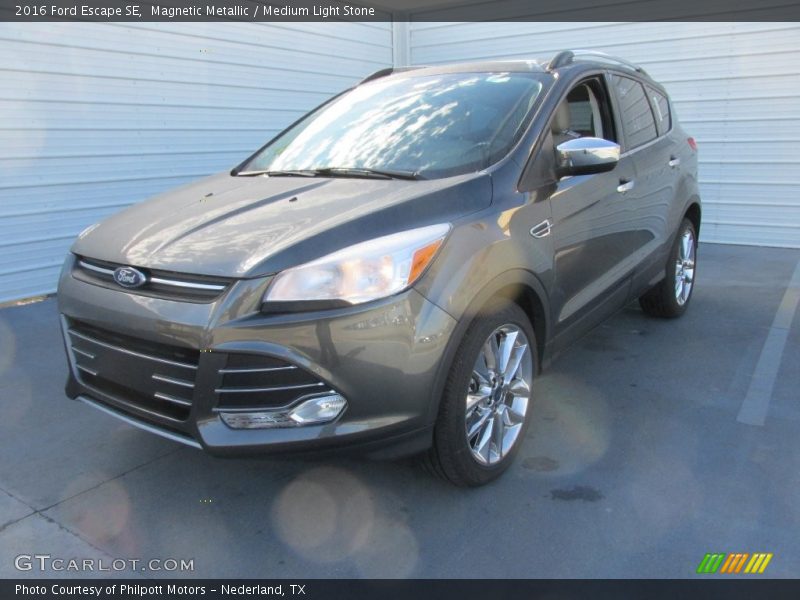Magnetic Metallic / Medium Light Stone 2016 Ford Escape SE