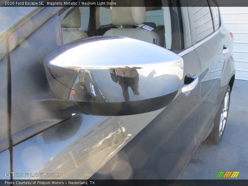 Magnetic Metallic / Medium Light Stone 2016 Ford Escape SE