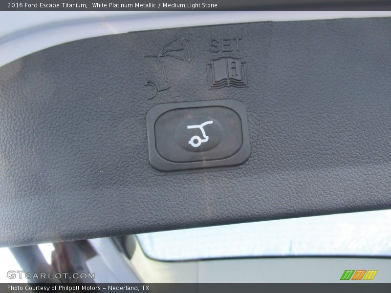White Platinum Metallic / Medium Light Stone 2016 Ford Escape Titanium