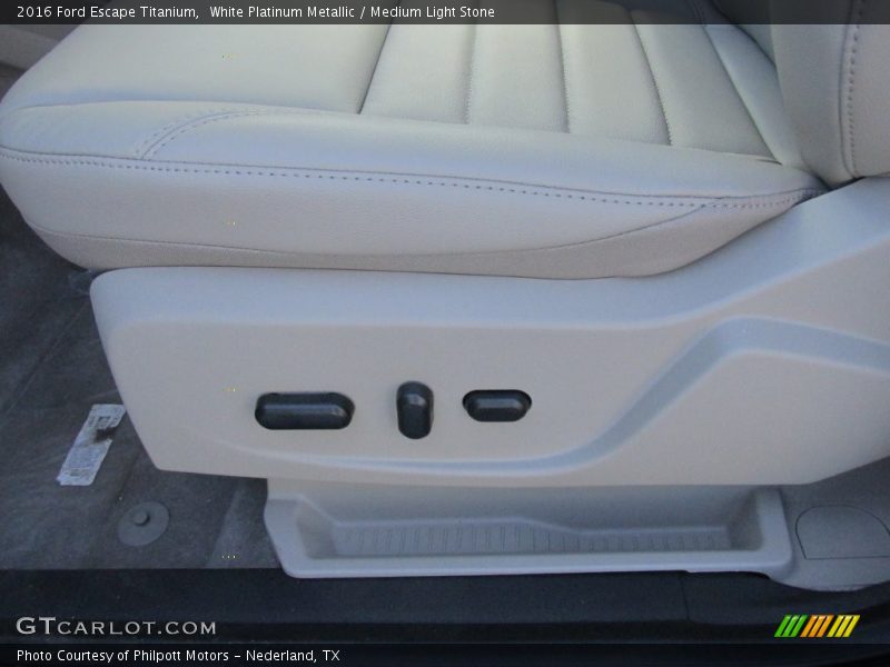White Platinum Metallic / Medium Light Stone 2016 Ford Escape Titanium