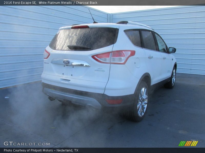 White Platinum Metallic / Charcoal Black 2016 Ford Escape SE