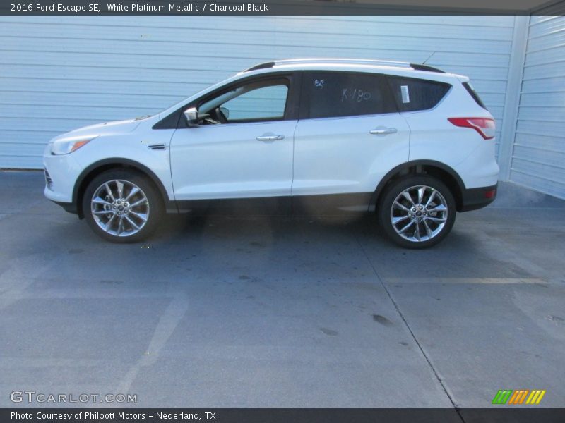 White Platinum Metallic / Charcoal Black 2016 Ford Escape SE