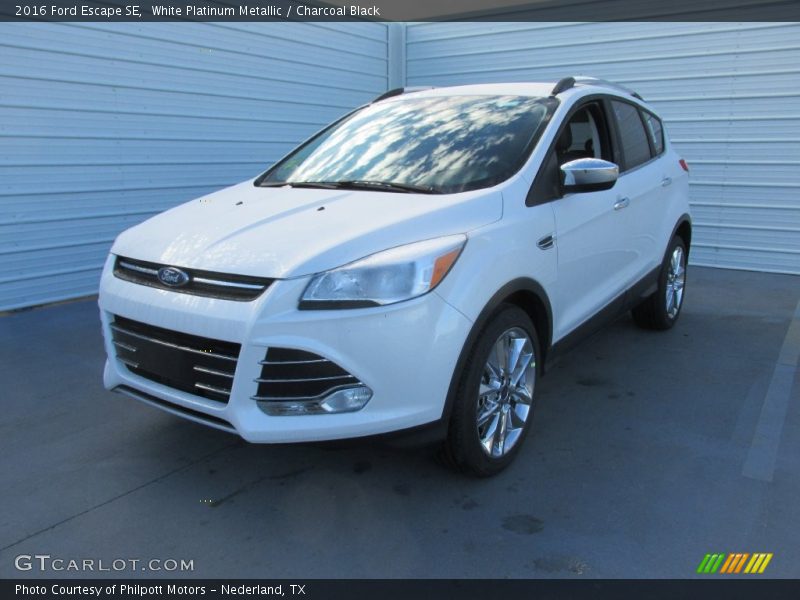 White Platinum Metallic / Charcoal Black 2016 Ford Escape SE