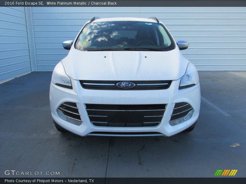 White Platinum Metallic / Charcoal Black 2016 Ford Escape SE