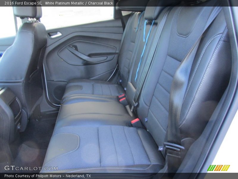 White Platinum Metallic / Charcoal Black 2016 Ford Escape SE