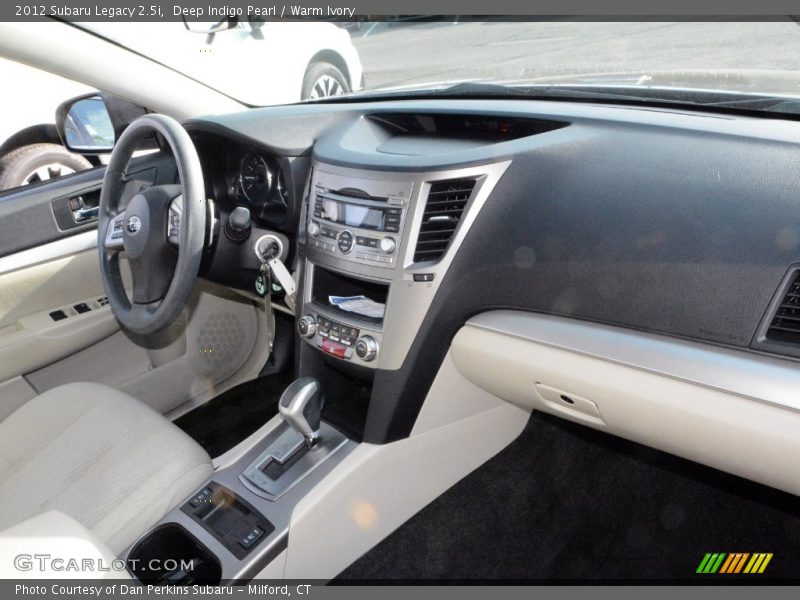 Deep Indigo Pearl / Warm Ivory 2012 Subaru Legacy 2.5i