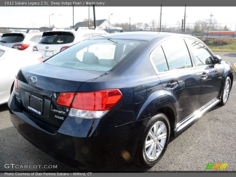 Deep Indigo Pearl / Warm Ivory 2012 Subaru Legacy 2.5i