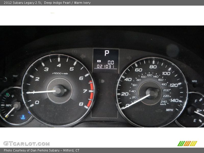 Deep Indigo Pearl / Warm Ivory 2012 Subaru Legacy 2.5i