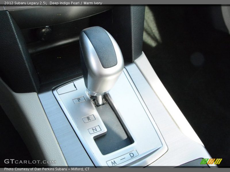 Deep Indigo Pearl / Warm Ivory 2012 Subaru Legacy 2.5i