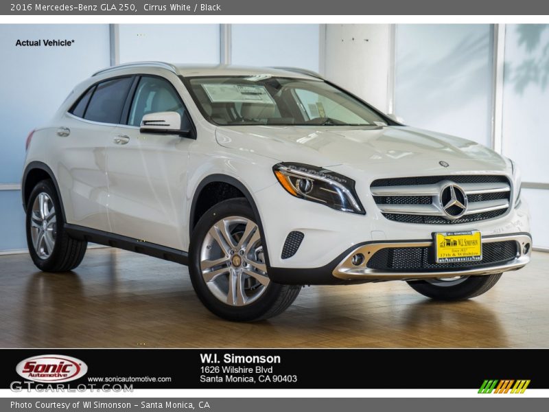 Cirrus White / Black 2016 Mercedes-Benz GLA 250