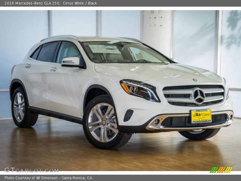 Cirrus White / Black 2016 Mercedes-Benz GLA 250