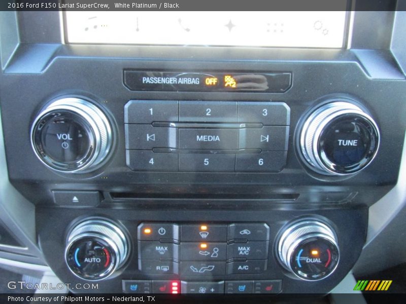 White Platinum / Black 2016 Ford F150 Lariat SuperCrew