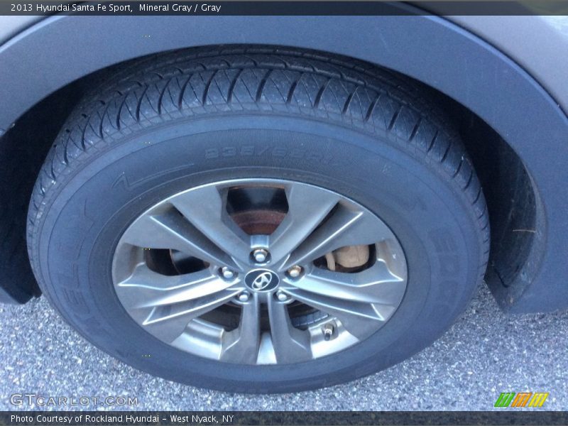 Mineral Gray / Gray 2013 Hyundai Santa Fe Sport