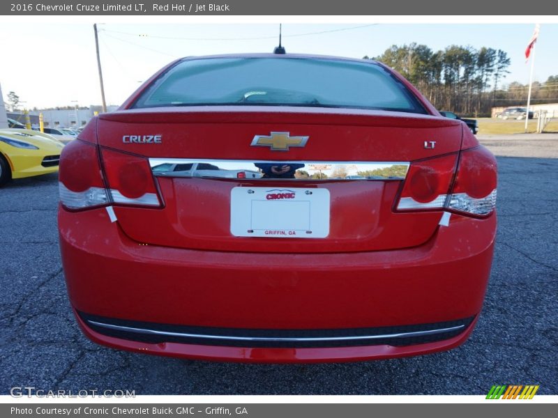 Red Hot / Jet Black 2016 Chevrolet Cruze Limited LT