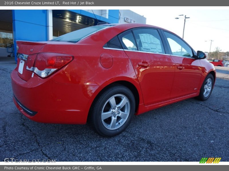 Red Hot / Jet Black 2016 Chevrolet Cruze Limited LT