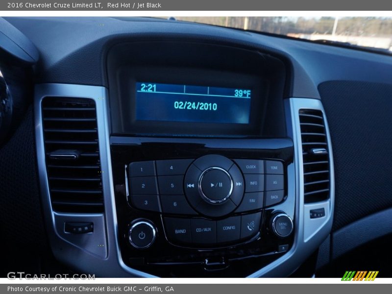 Red Hot / Jet Black 2016 Chevrolet Cruze Limited LT