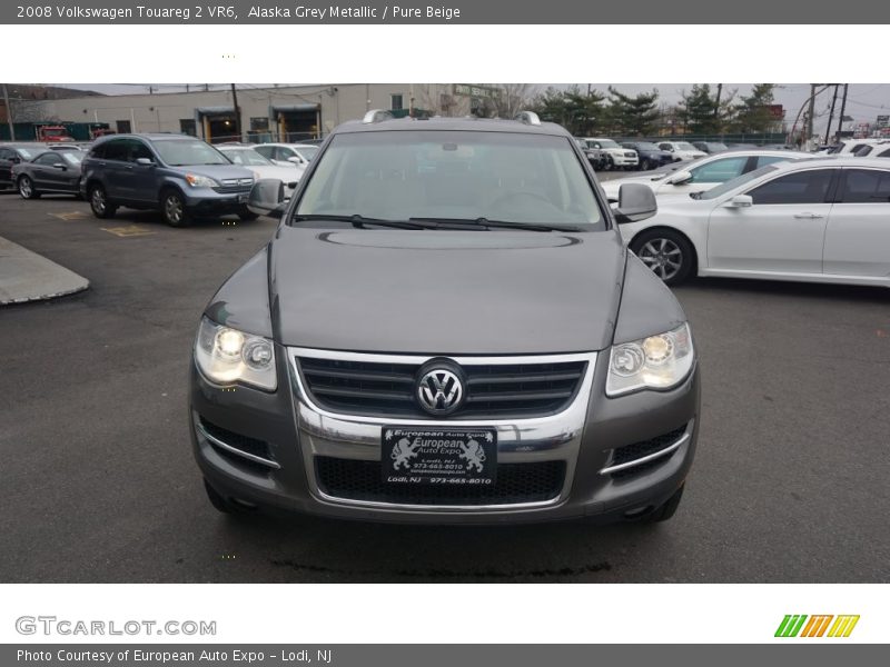 Alaska Grey Metallic / Pure Beige 2008 Volkswagen Touareg 2 VR6