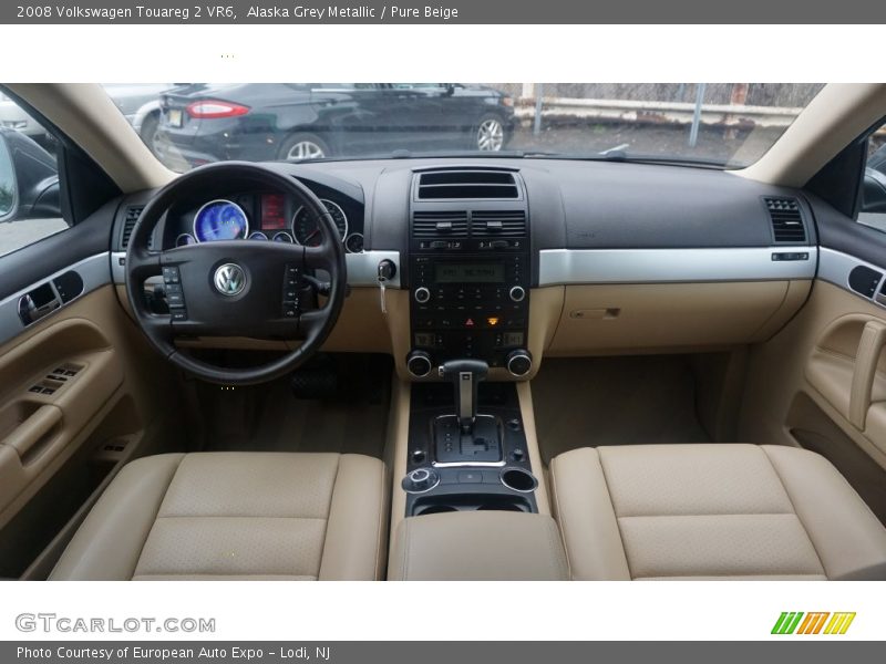 Alaska Grey Metallic / Pure Beige 2008 Volkswagen Touareg 2 VR6